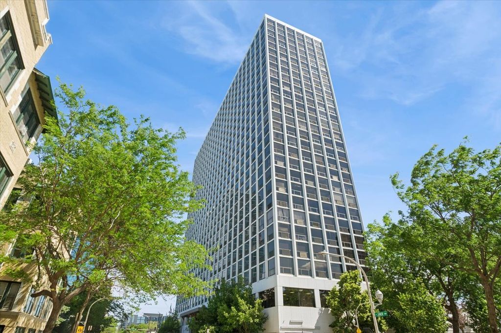 4343 N Clarendon Avenue 1809, Chicago, IL 60613