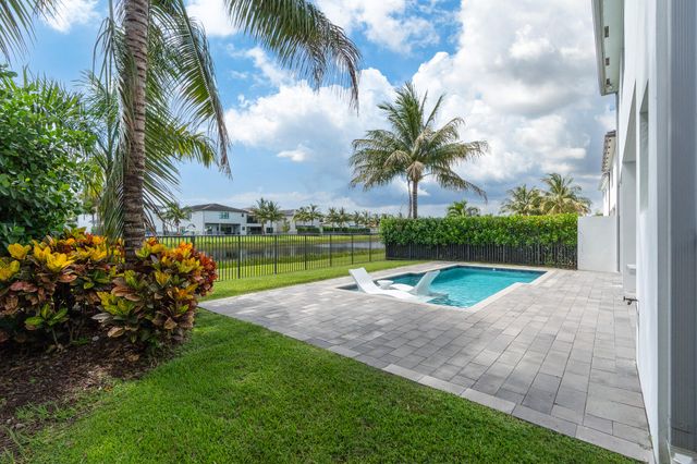 17411 Sea Blossom Way, Boca Raton, FL 33496