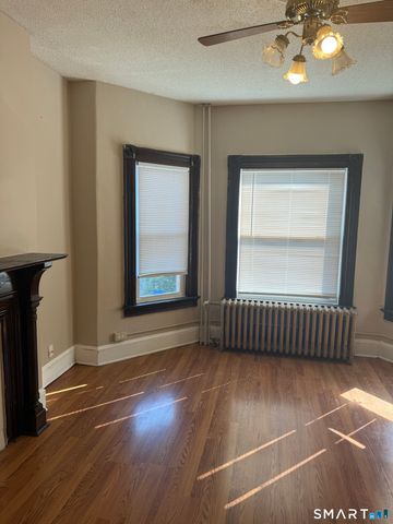 107 Hungerford Street 2nd Floor, Hartford, CT 06106