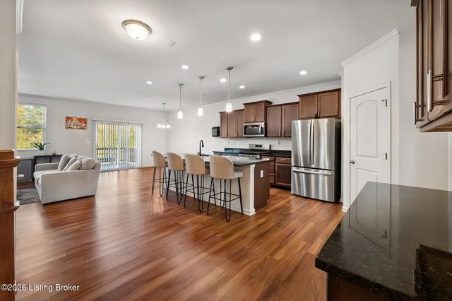 11715 Beacon Ct, Louisville, KY 40299