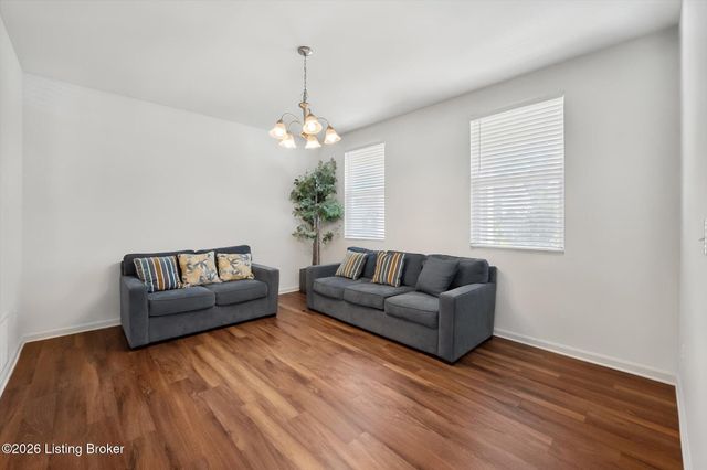 11715 Beacon Ct, Louisville, KY 40299