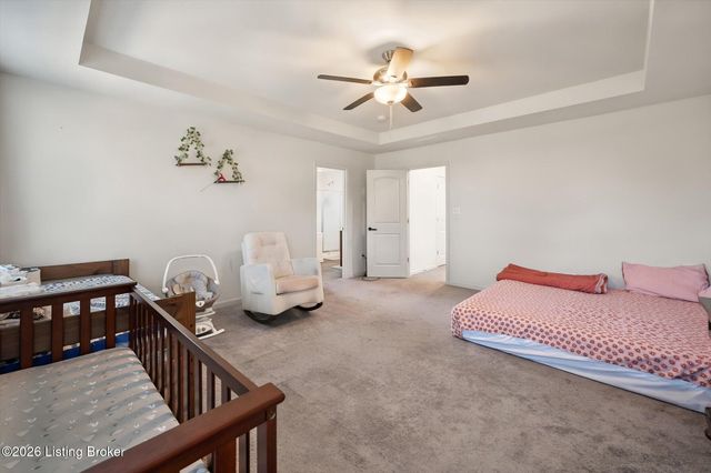 11715 Beacon Ct, Louisville, KY 40299