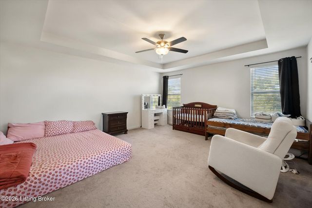 11715 Beacon Ct, Louisville, KY 40299