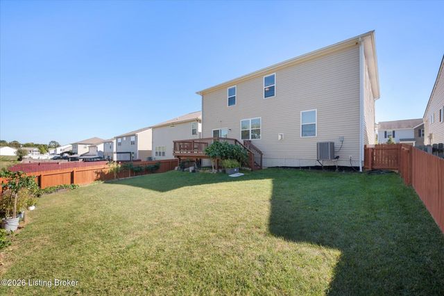 11715 Beacon Ct, Louisville, KY 40299