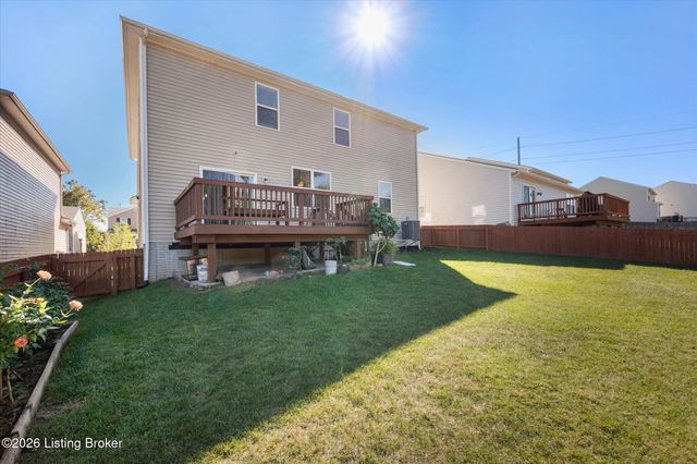 11715 Beacon Ct, Louisville, KY 40299