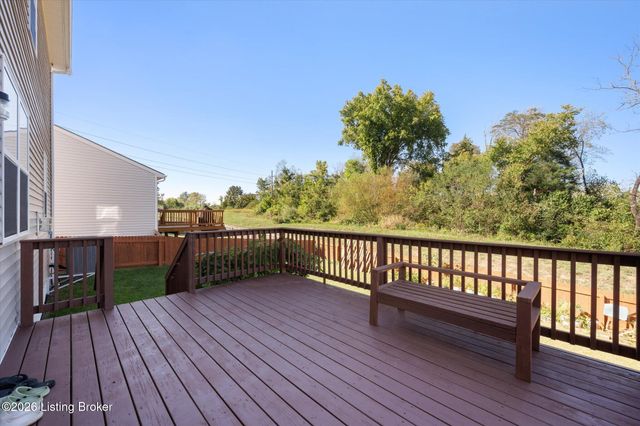 11715 Beacon Ct, Louisville, KY 40299