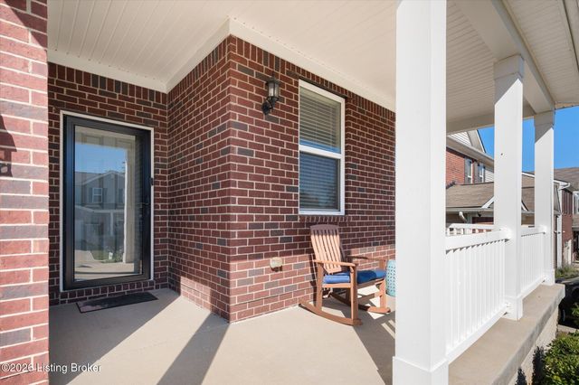 11715 Beacon Ct, Louisville, KY 40299