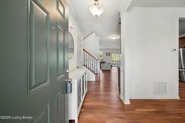 11715 Beacon Ct, Louisville, KY 40299