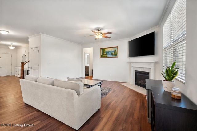 11715 Beacon Ct, Louisville, KY 40299