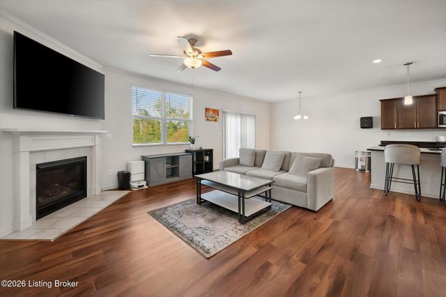 11715 Beacon Ct, Louisville, KY 40299
