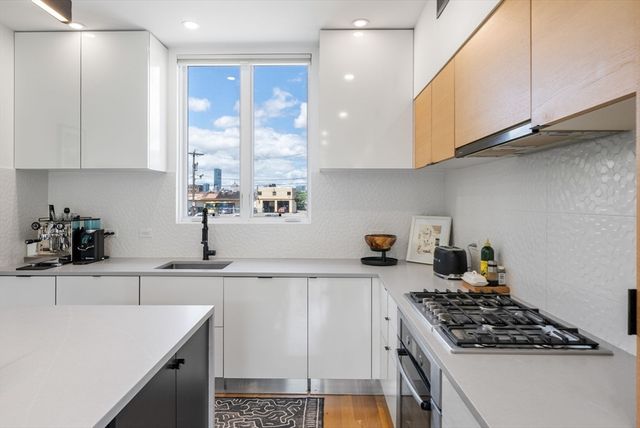 3 Dorchester 3J, Boston, MA 02127