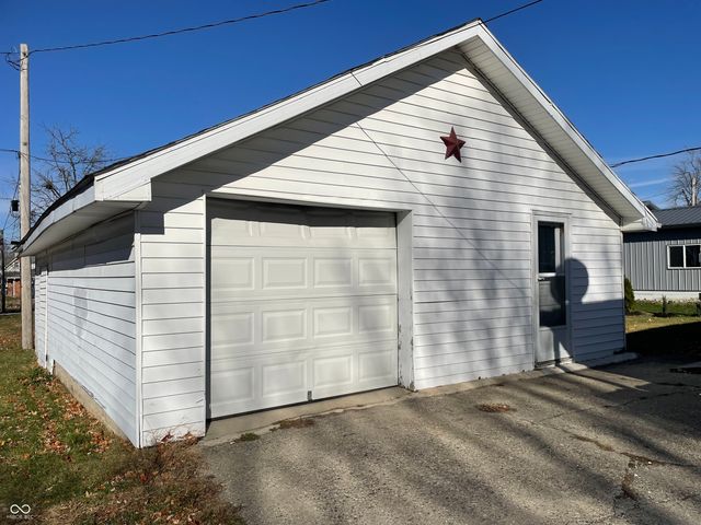 316 W Adams Street, Tipton, IN 46072