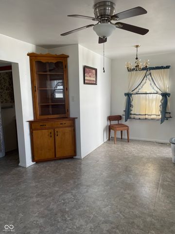 316 W Adams Street, Tipton, IN 46072