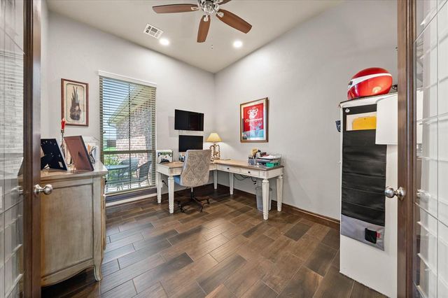 3200 Drake Crest Drive, Edmond, OK 73034