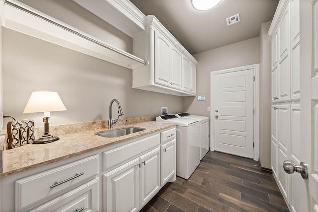 3200 Drake Crest Drive, Edmond, OK 73034