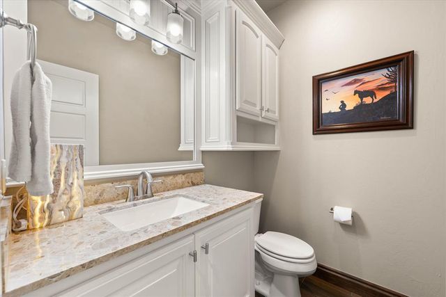3200 Drake Crest Drive, Edmond, OK 73034