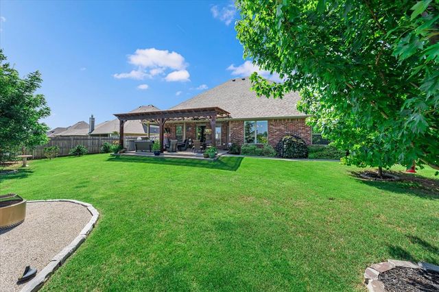 3200 Drake Crest Drive, Edmond, OK 73034