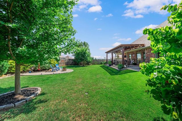 3200 Drake Crest Drive, Edmond, OK 73034