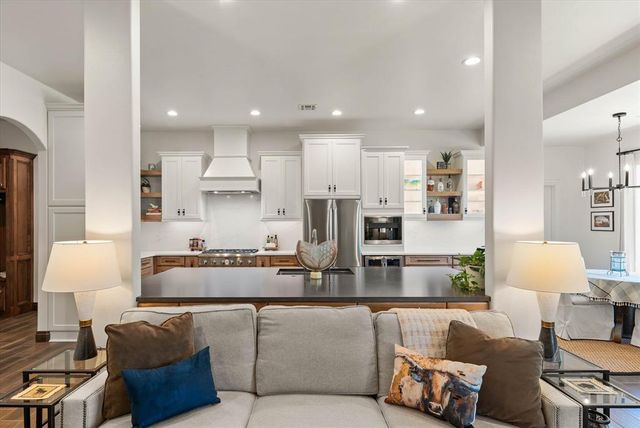 3200 Drake Crest Drive, Edmond, OK 73034