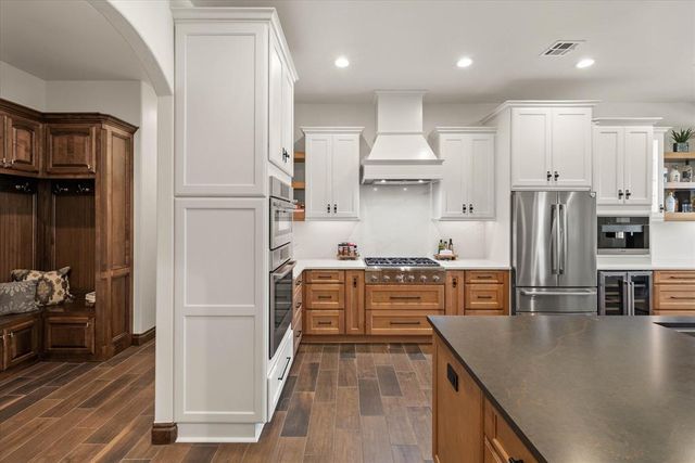 3200 Drake Crest Drive, Edmond, OK 73034
