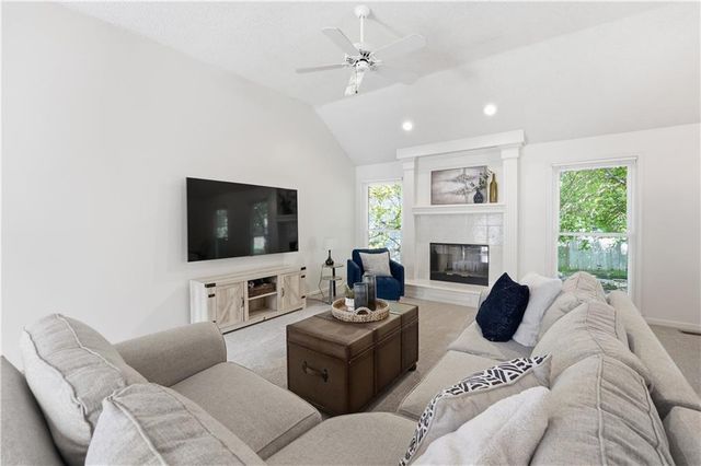 11403 W 115th Street, Overland Park, KS 66210