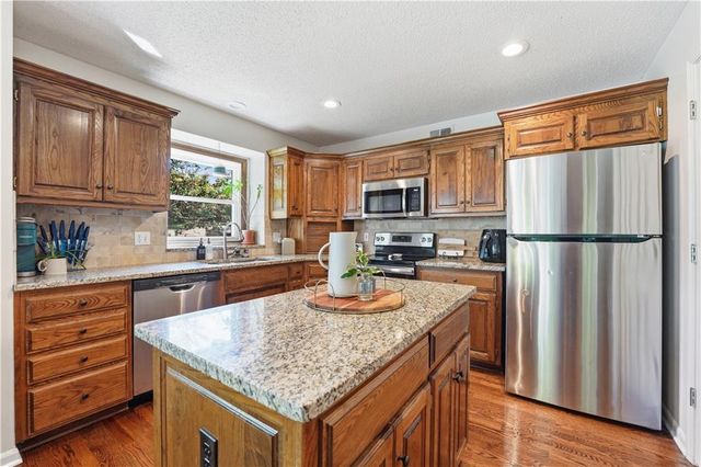 11403 W 115th Street, Overland Park, KS 66210