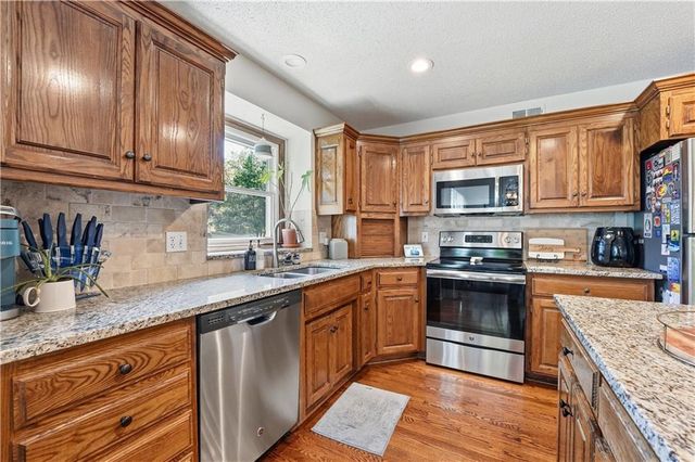 11403 W 115th Street, Overland Park, KS 66210