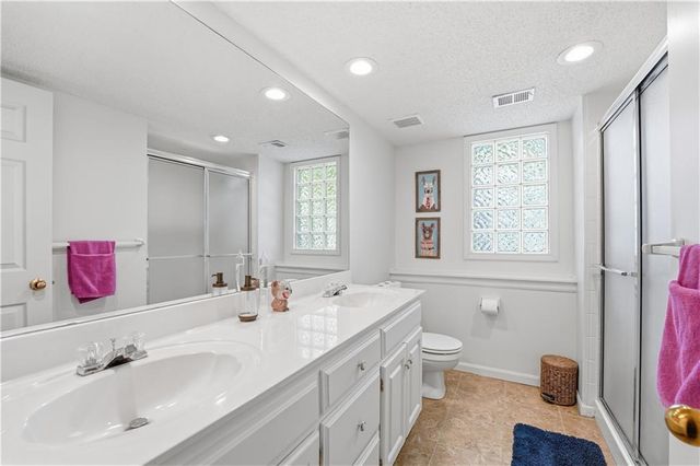 11403 W 115th Street, Overland Park, KS 66210