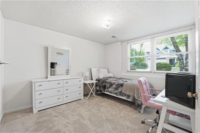 11403 W 115th Street, Overland Park, KS 66210