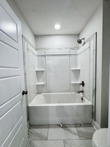 238 Low Plains Ln, Clarksville, TN 37043