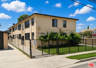 1104 W 93rd Street 3, Los Angeles, CA 90044