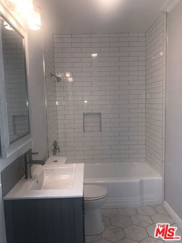 2230 Delaware Avenue, Santa Monica, CA 90404