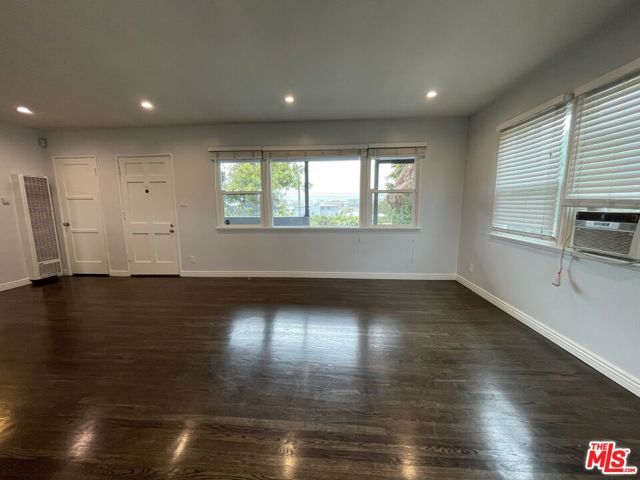2230 Delaware Avenue, Santa Monica, CA 90404