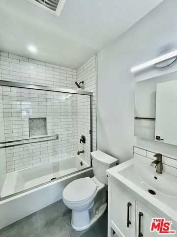 2230 Delaware Avenue, Santa Monica, CA 90404