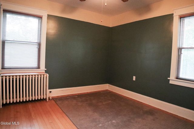 21 Turner Place, Albany, NY 12209