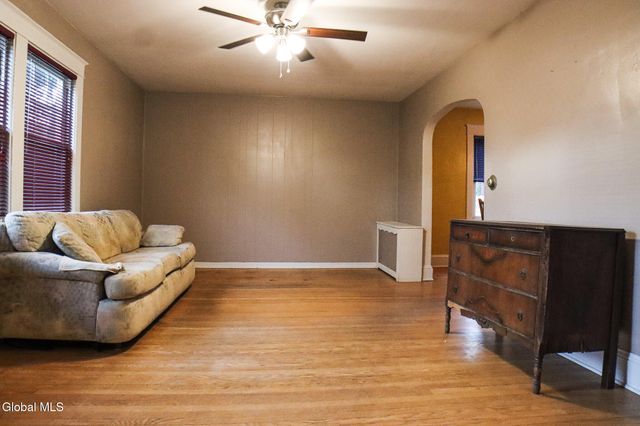 21 Turner Place, Albany, NY 12209