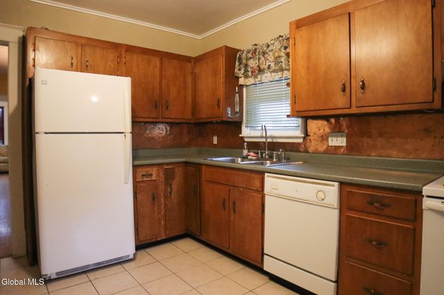21 Turner Place, Albany, NY 12209