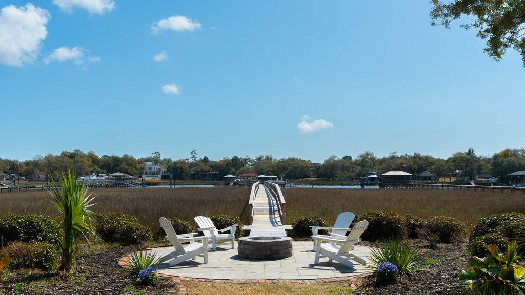 Image 109 of property listing at 13 Broughton Road, Charleston, SC 29407