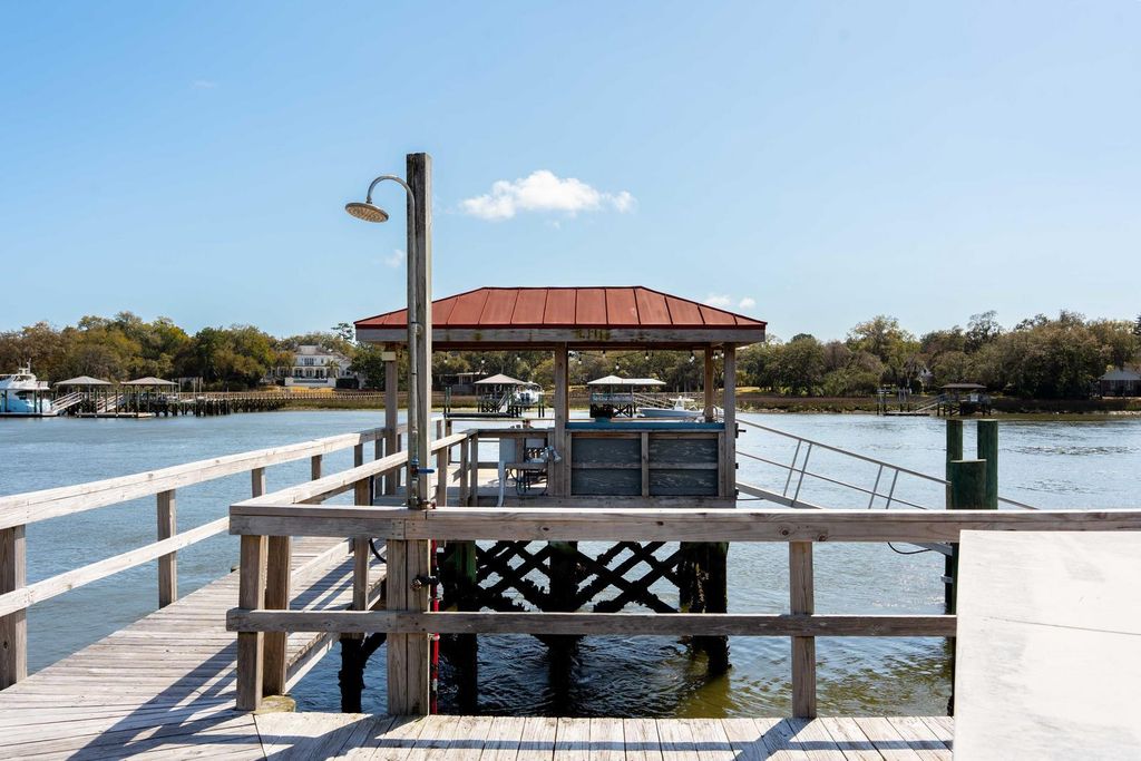 Image 111 of property listing at 13 Broughton Road, Charleston, SC 29407