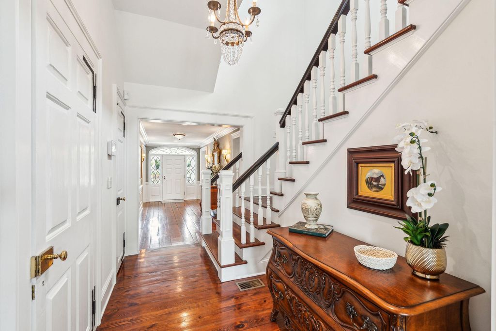 Image 24 of property listing at 13 Broughton Road, Charleston, SC 29407