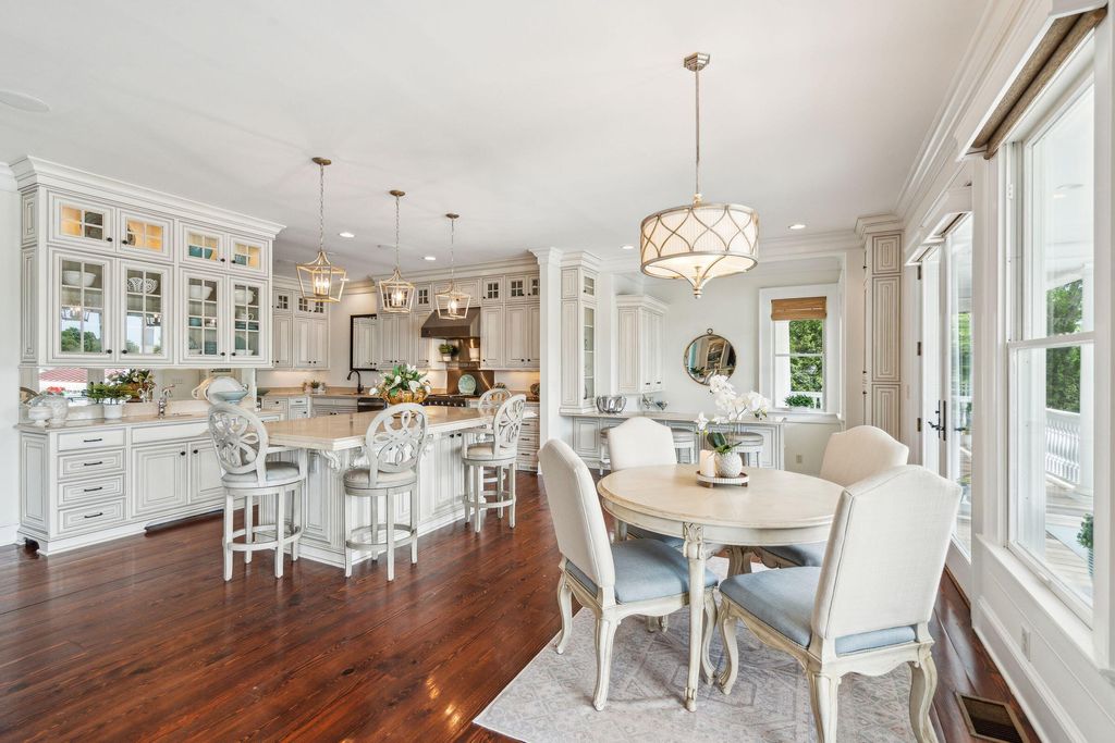 Image 32 of property listing at 13 Broughton Road, Charleston, SC 29407