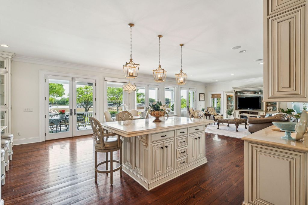 Image 38 of property listing at 13 Broughton Road, Charleston, SC 29407