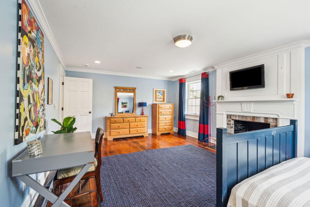 Image 61 of property listing at 13 Broughton Road, Charleston, SC 29407