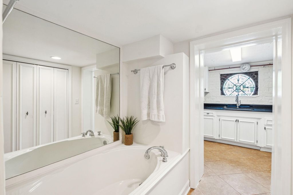 Image 71 of property listing at 13 Broughton Road, Charleston, SC 29407