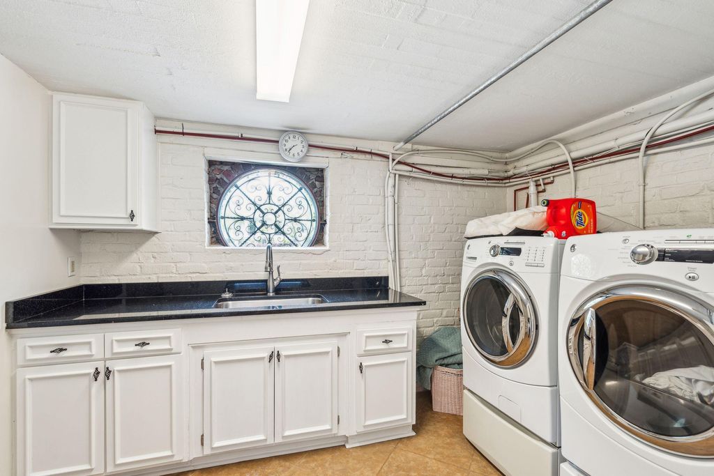 Image 72 of property listing at 13 Broughton Road, Charleston, SC 29407