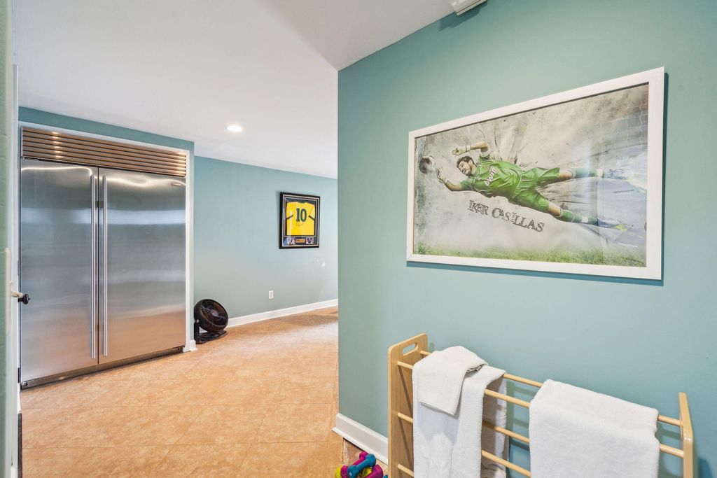 Image 74 of property listing at 13 Broughton Road, Charleston, SC 29407