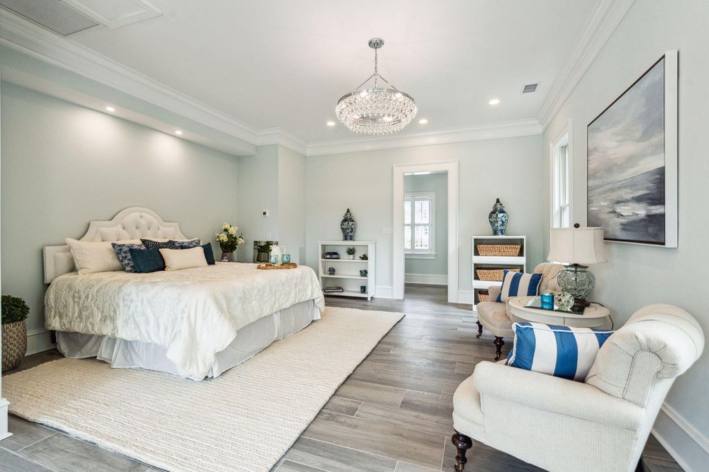 Image 76 of property listing at 13 Broughton Road, Charleston, SC 29407