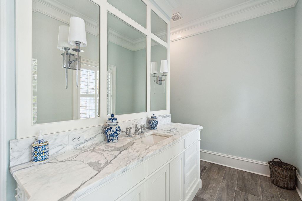 Image 78 of property listing at 13 Broughton Road, Charleston, SC 29407