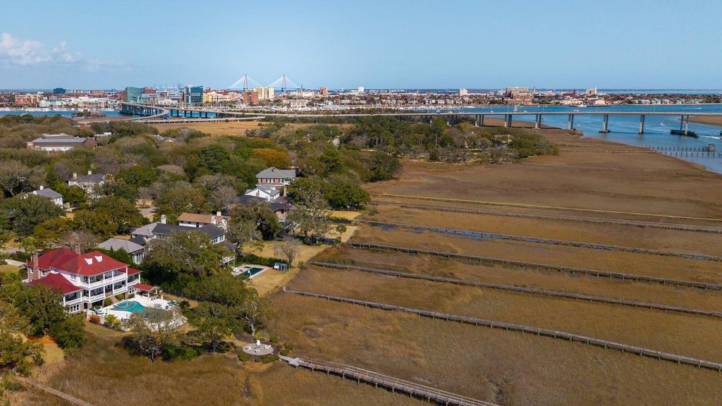 Image 8 of property listing at 13 Broughton Road, Charleston, SC 29407