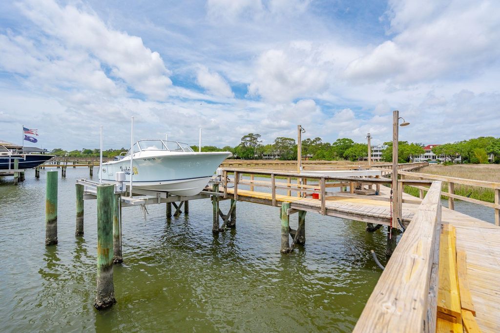 Image 88 of property listing at 13 Broughton Road, Charleston, SC 29407